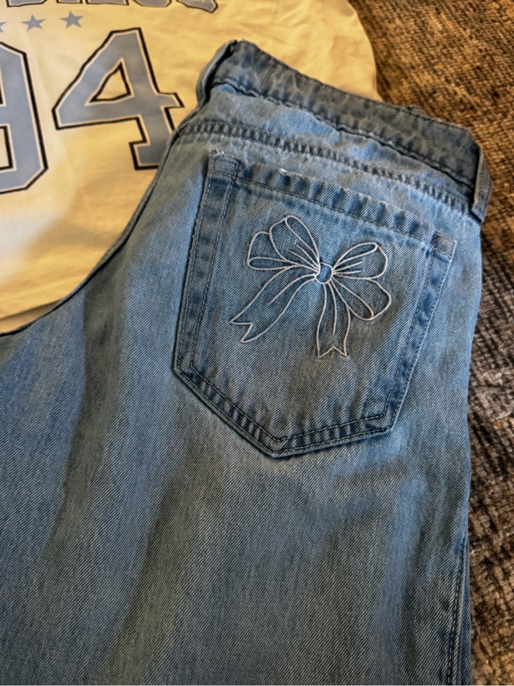 Hollister Low Rise Baggy Jeans with Embroidered Bow
